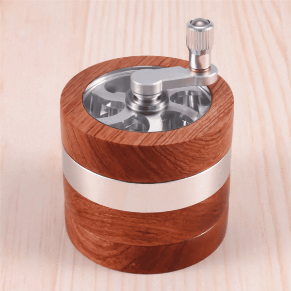Hölzerne Kräutermühle Schräge Ansicht